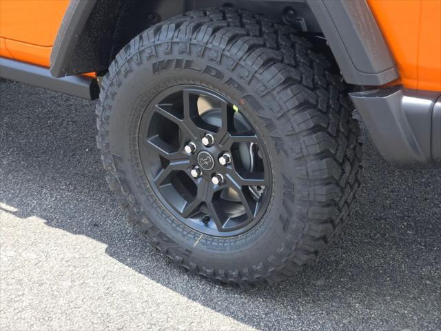 new 2025 Jeep Wrangler car, priced at $48,375