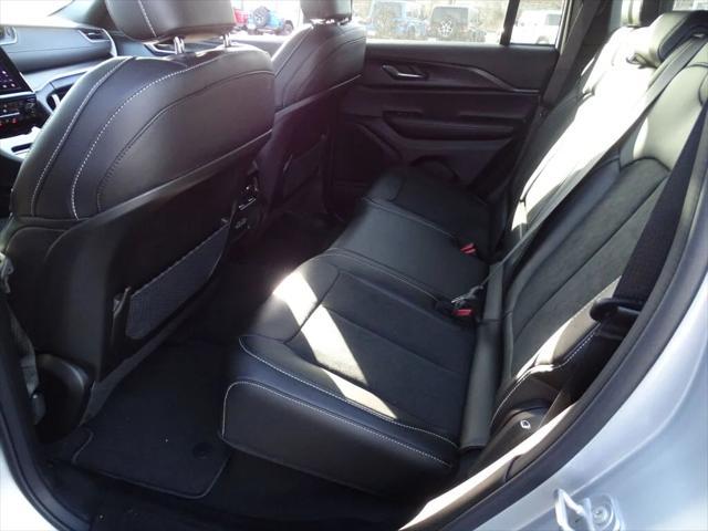 new 2025 Jeep Grand Cherokee car, priced at $47,525
