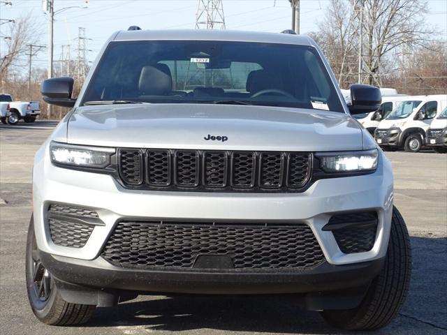 new 2025 Jeep Grand Cherokee car, priced at $47,525