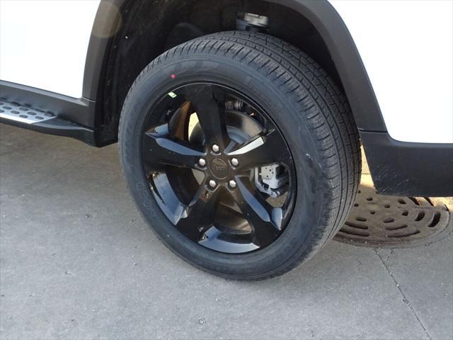 new 2025 Jeep Grand Cherokee car, priced at $46,010