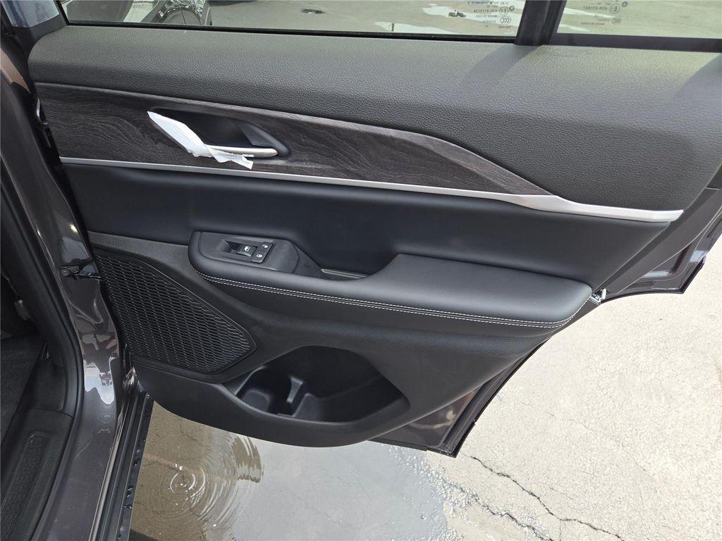new 2025 Jeep Grand Cherokee car, priced at $43,485