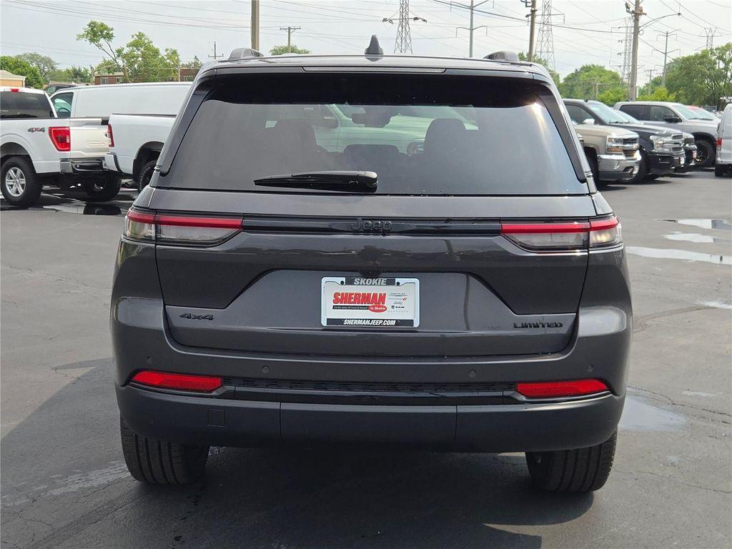 new 2025 Jeep Grand Cherokee car, priced at $43,485