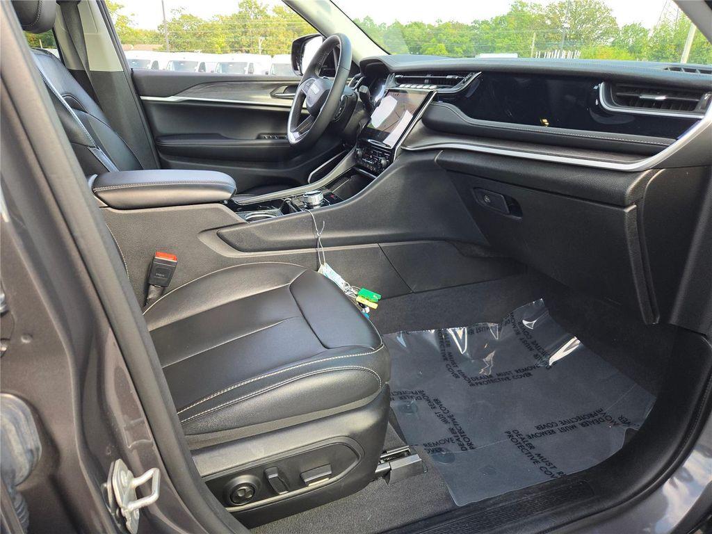 used 2023 Jeep Grand Cherokee 4xe car, priced at $27,460