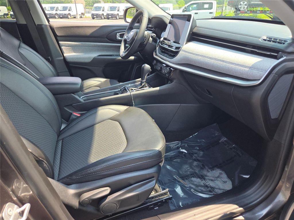 used 2022 Jeep Compass car, priced at $24,000