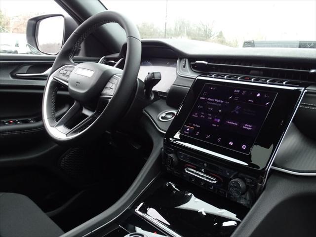 new 2025 Jeep Grand Cherokee L car, priced at $39,220