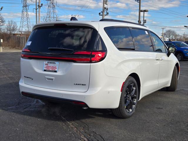 new 2024 Chrysler Pacifica car, priced at $46,610