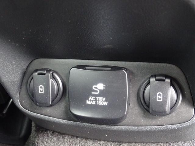 used 2020 Hyundai Santa Fe car, priced at $23,907