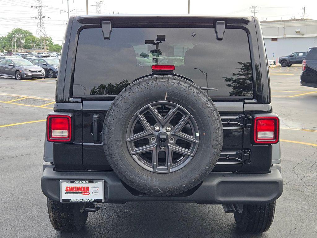 new 2025 Jeep Wrangler car, priced at $45,045