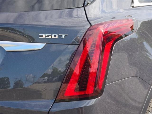 used 2022 Cadillac XT5 car, priced at $29,000