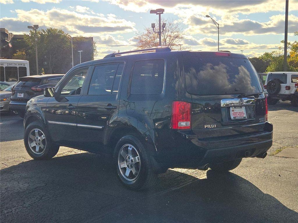 used 2011 Honda Pilot car, priced at $10,900