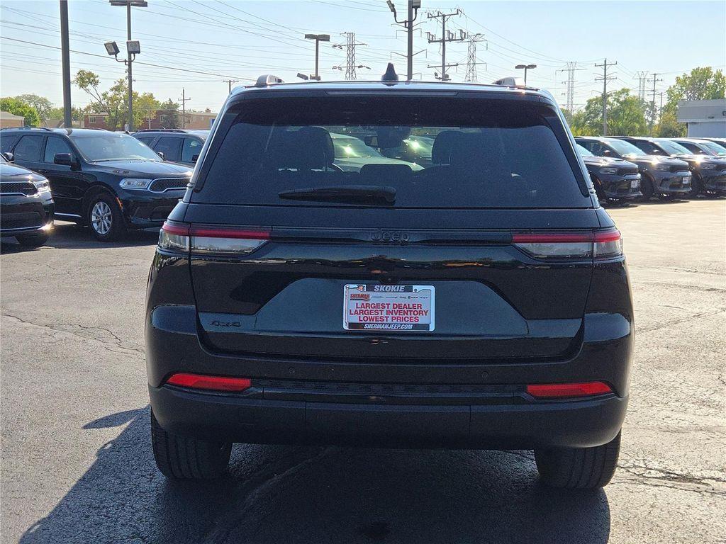 used 2023 Jeep Grand Cherokee car, priced at $38,000