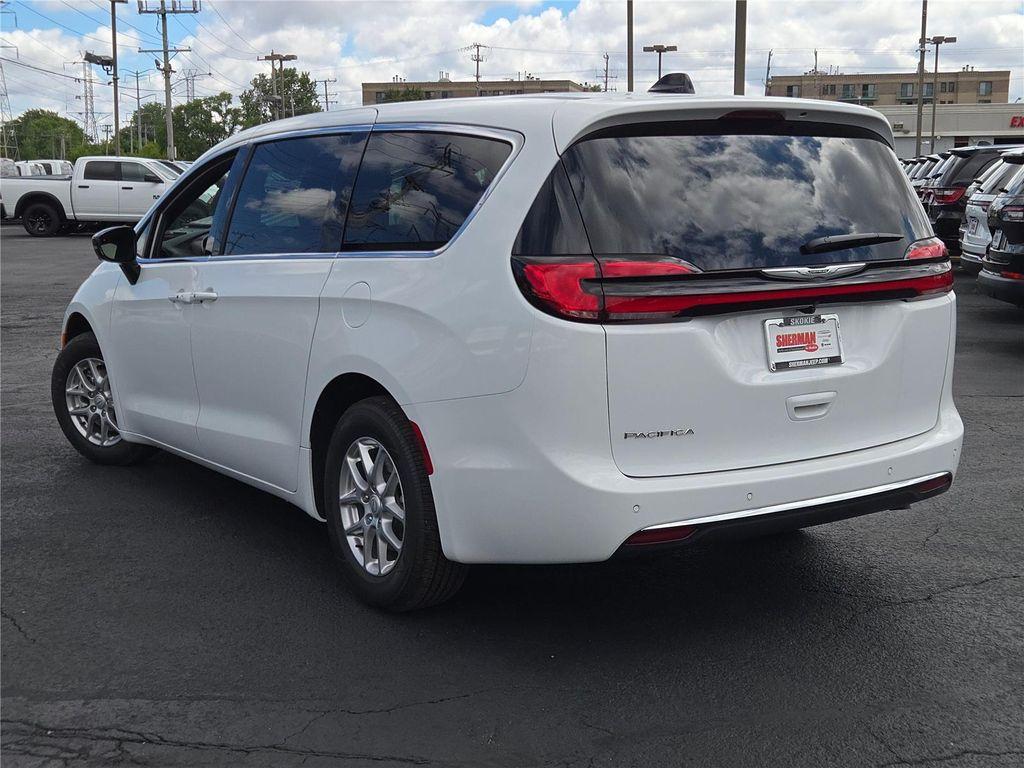 new 2026 Chrysler Pacifica car, priced at $40,740