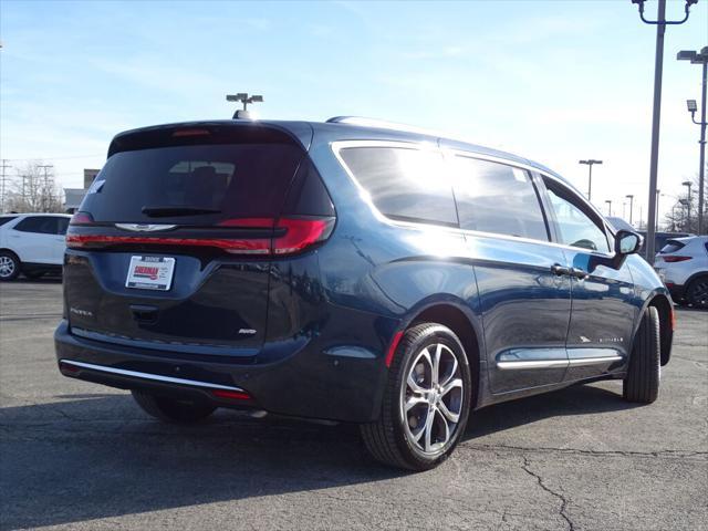 new 2025 Chrysler Pacifica car, priced at $52,620