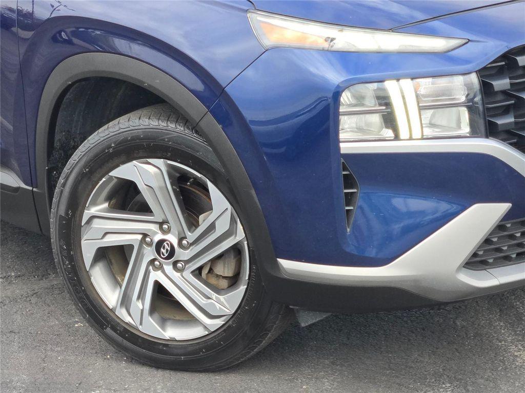 used 2021 Hyundai Santa Fe car, priced at $17,160