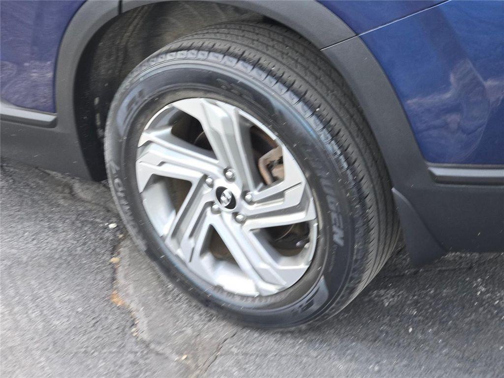 used 2021 Hyundai Santa Fe car, priced at $17,160