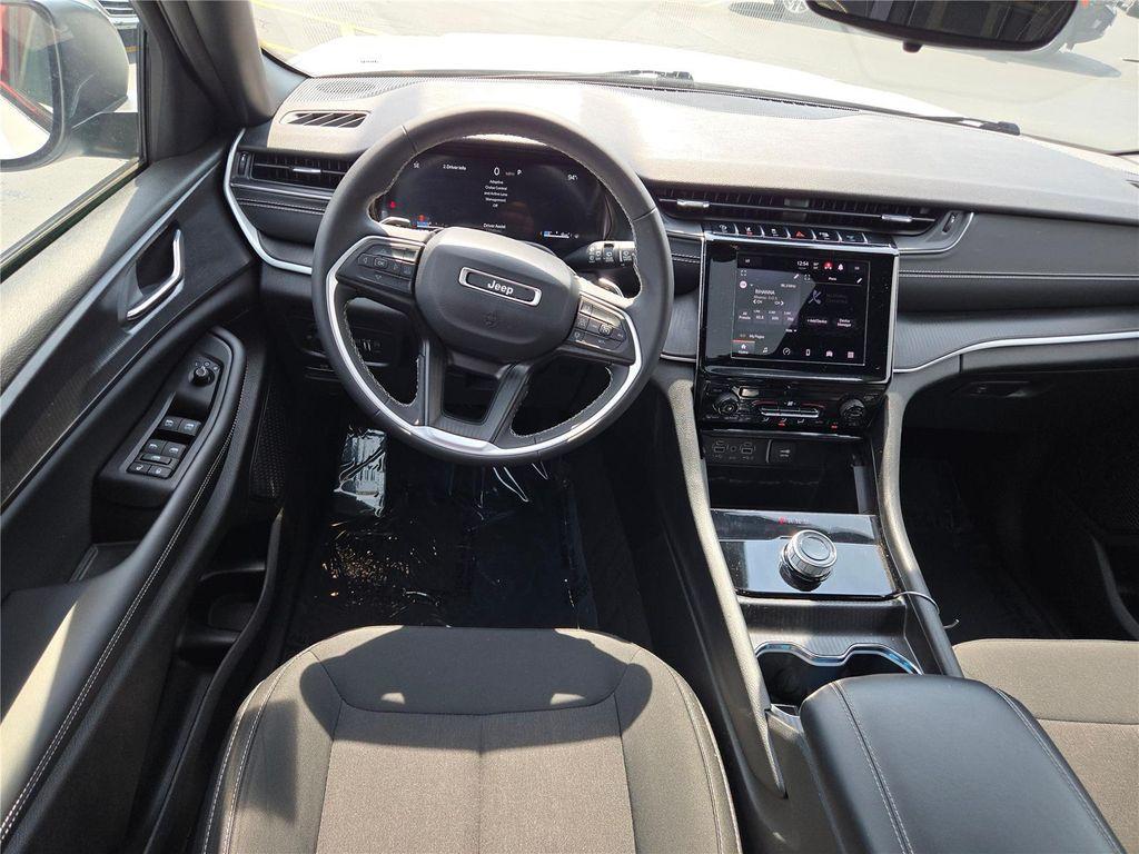 used 2024 Jeep Grand Cherokee car, priced at $37,390