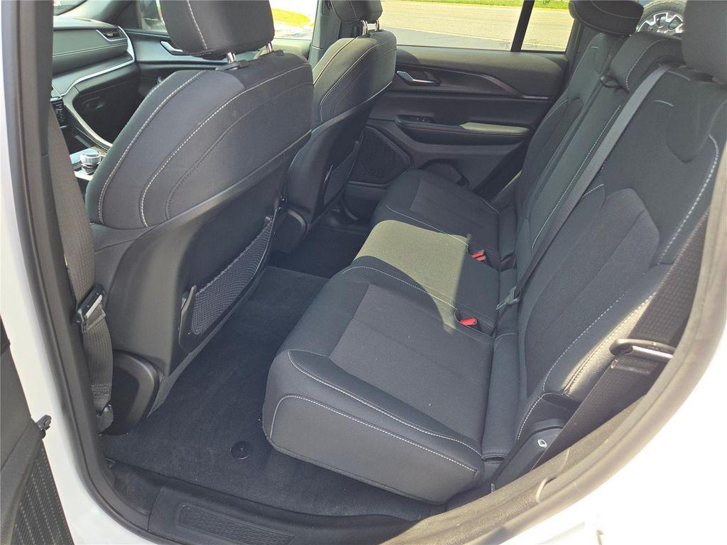 used 2024 Jeep Grand Cherokee car, priced at $37,390