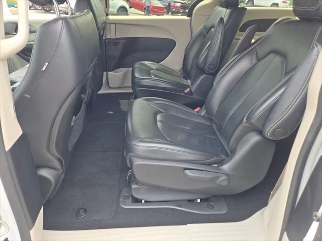 used 2022 Chrysler Pacifica Hybrid car, priced at $27,000