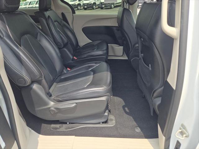 used 2022 Chrysler Pacifica Hybrid car, priced at $27,000