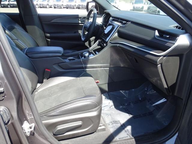 used 2024 Jeep Grand Cherokee car, priced at $39,000