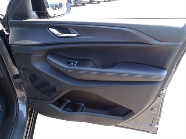 used 2024 Jeep Grand Cherokee car, priced at $39,000