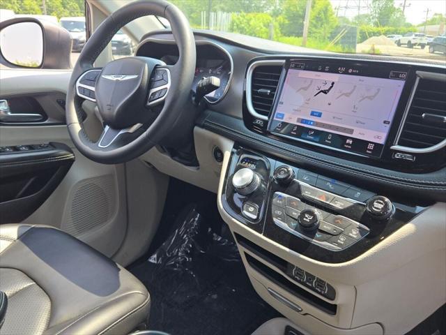 used 2023 Chrysler Pacifica Hybrid car, priced at $26,000