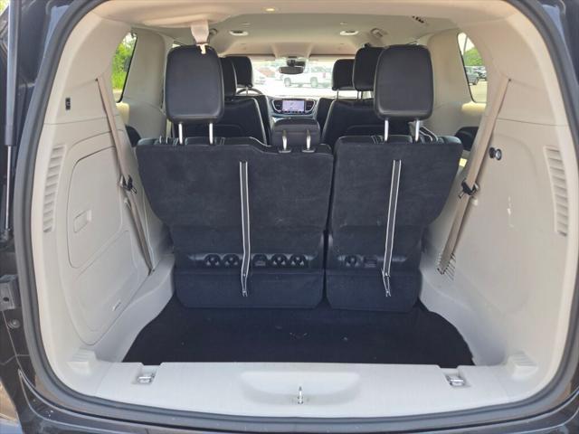 used 2023 Chrysler Pacifica Hybrid car, priced at $26,000