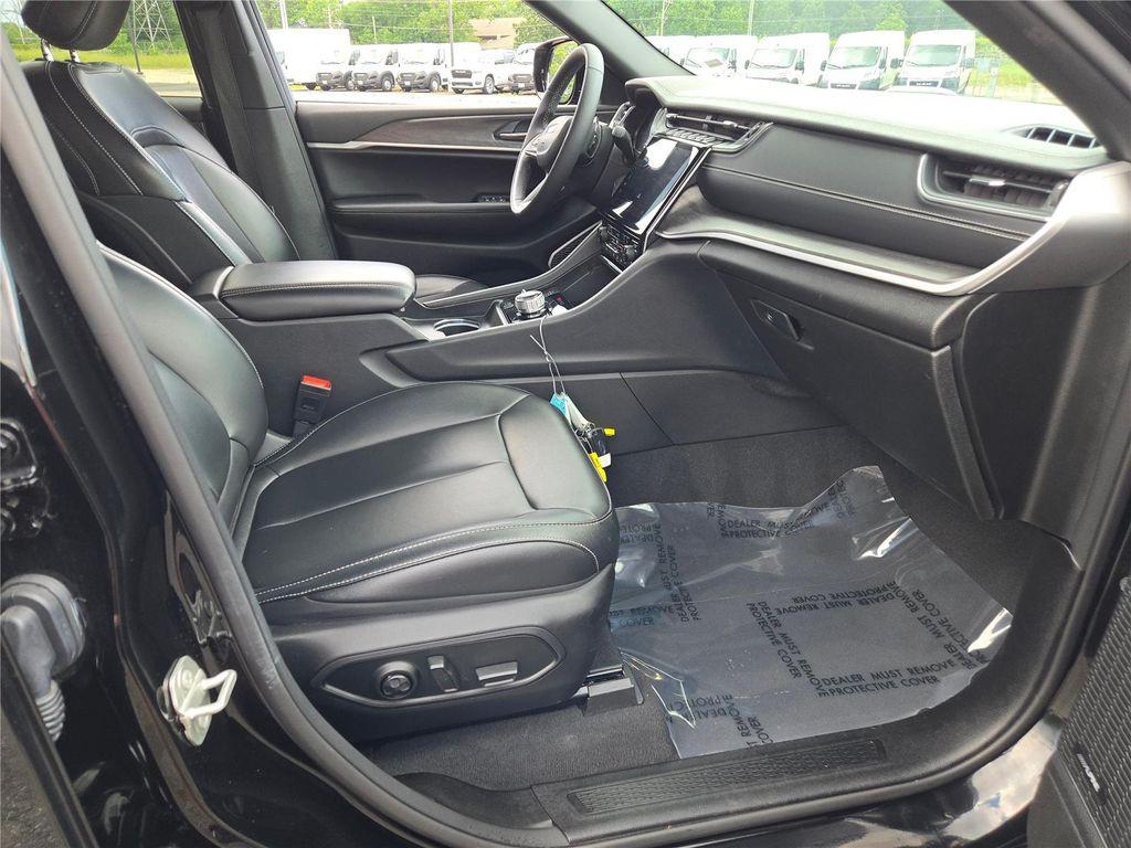 used 2024 Jeep Grand Cherokee 4xe car, priced at $25,000