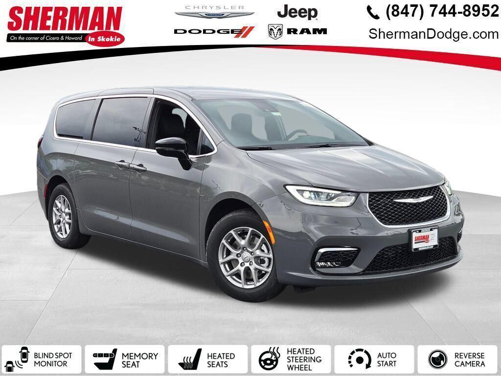 new 2025 Chrysler Pacifica car, priced at $37,970