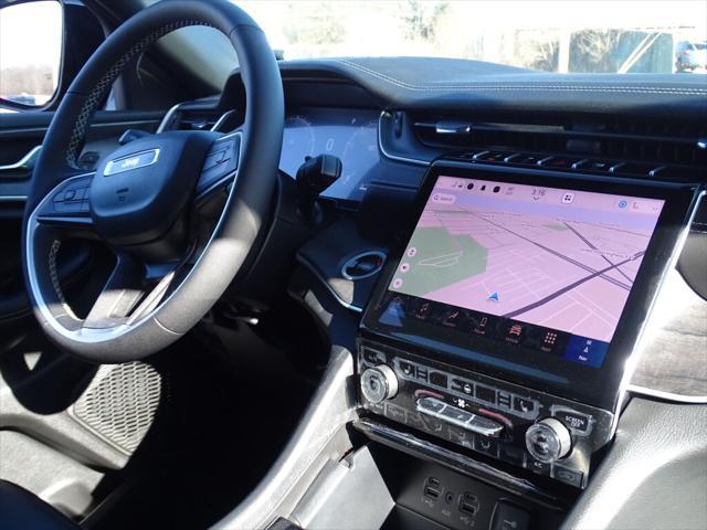 new 2025 Jeep Grand Cherokee car, priced at $46,605