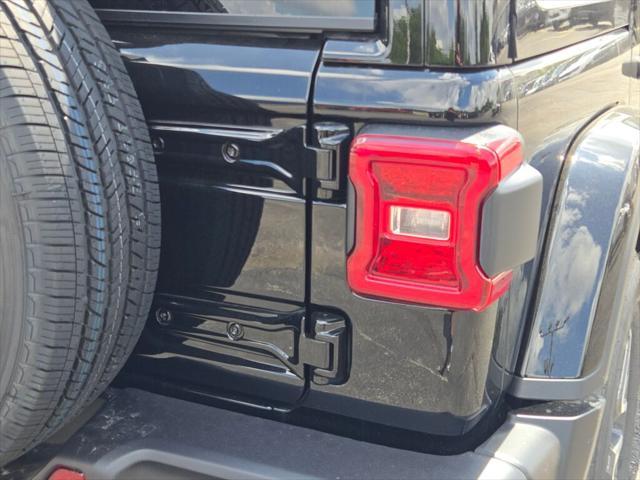 new 2025 Jeep Wrangler car, priced at $52,120
