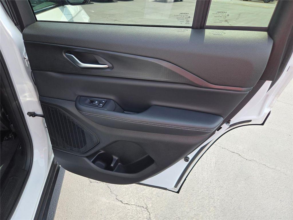 used 2024 Jeep Grand Cherokee car, priced at $36,730