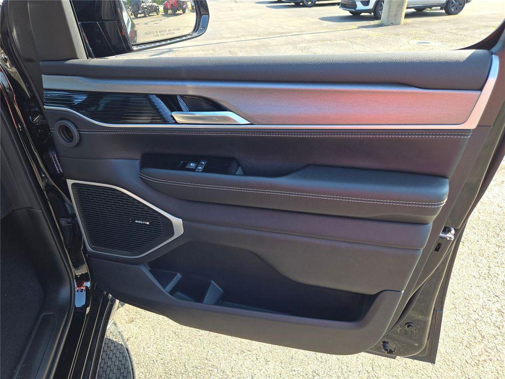 new 2025 Jeep Wagoneer car, priced at $65,557