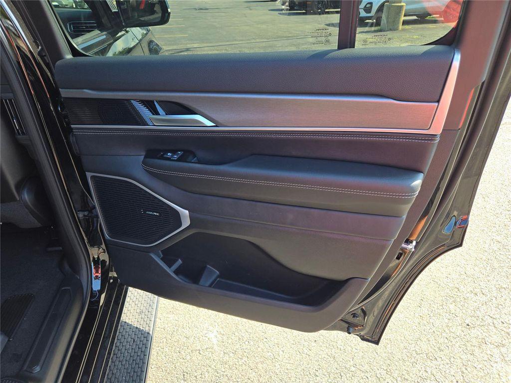 new 2025 Jeep Wagoneer car, priced at $65,557