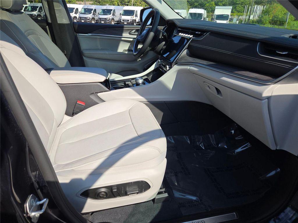 used 2022 Jeep Grand Cherokee 4xe car, priced at $35,860