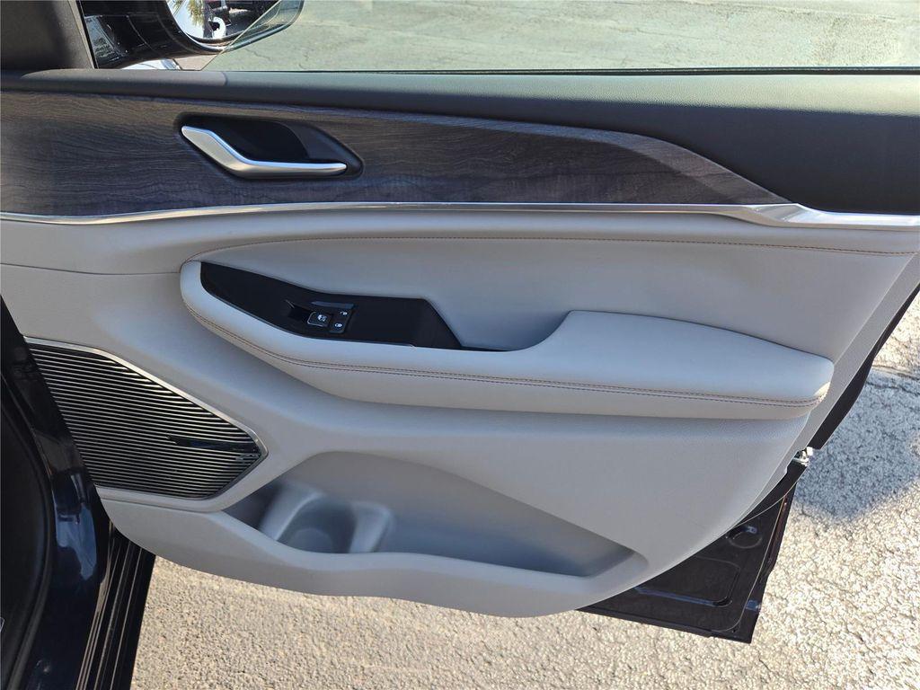 used 2022 Jeep Grand Cherokee 4xe car, priced at $35,860