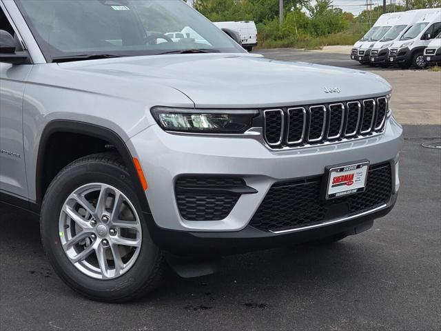 new 2025 Jeep Grand Cherokee car, priced at $37,175