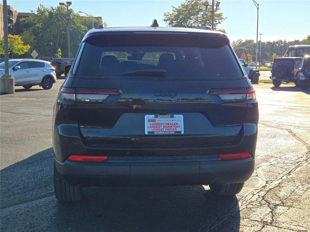 new 2025 Jeep Grand Cherokee L car, priced at $42,995