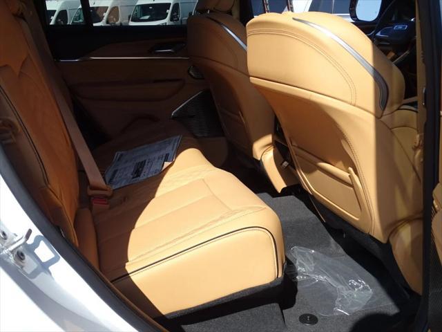 new 2025 Jeep Grand Cherokee car, priced at $65,800