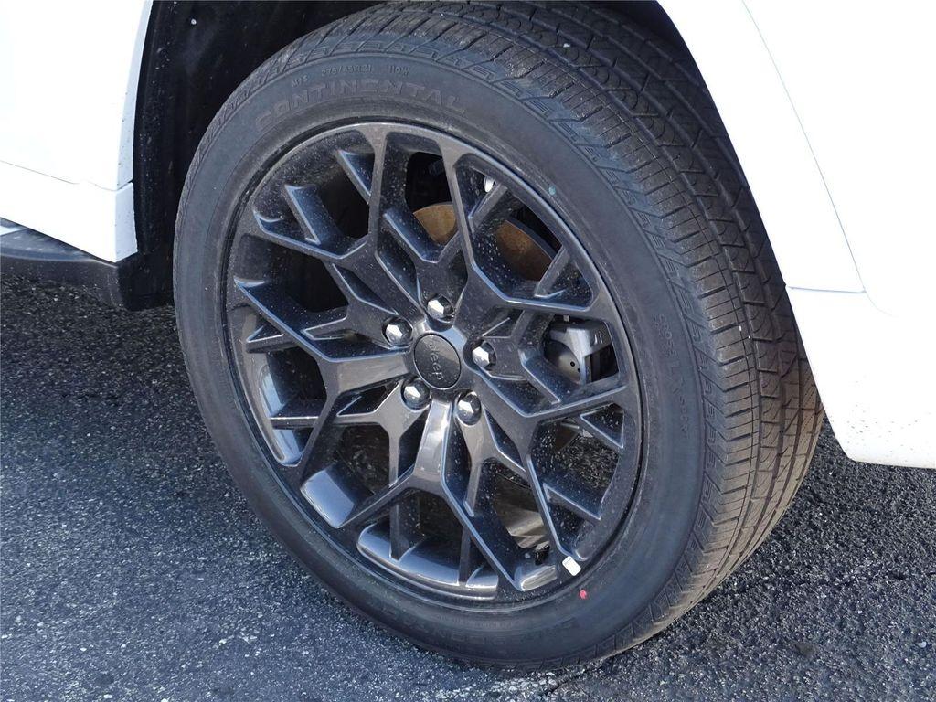 new 2025 Jeep Grand Cherokee car, priced at $63,985
