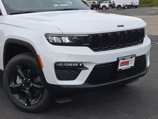 new 2025 Jeep Grand Cherokee car, priced at $48,715