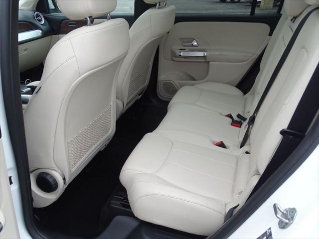 used 2022 Mercedes-Benz GLB 250 car, priced at $25,000