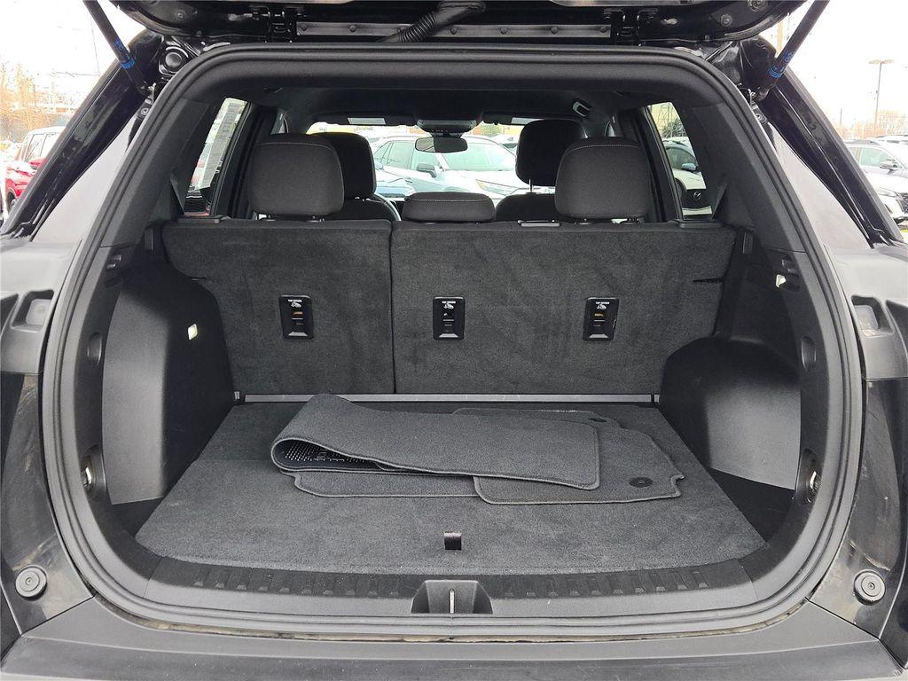 used 2025 Chevrolet Equinox car, priced at $22,900