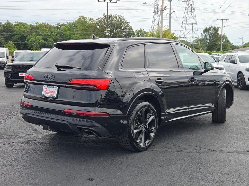 used 2025 Audi Q7 car, priced at $62,280