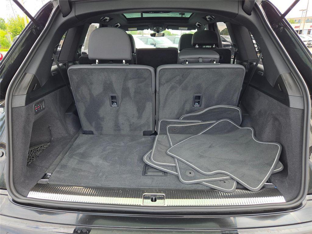 used 2025 Audi Q7 car, priced at $62,280