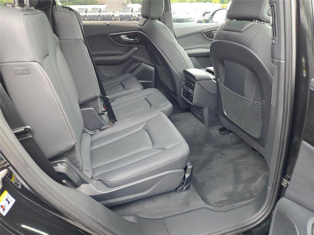 used 2025 Audi Q7 car, priced at $62,280