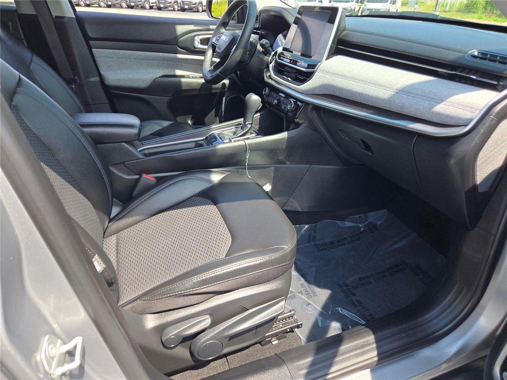 used 2022 Jeep Compass car, priced at $24,250