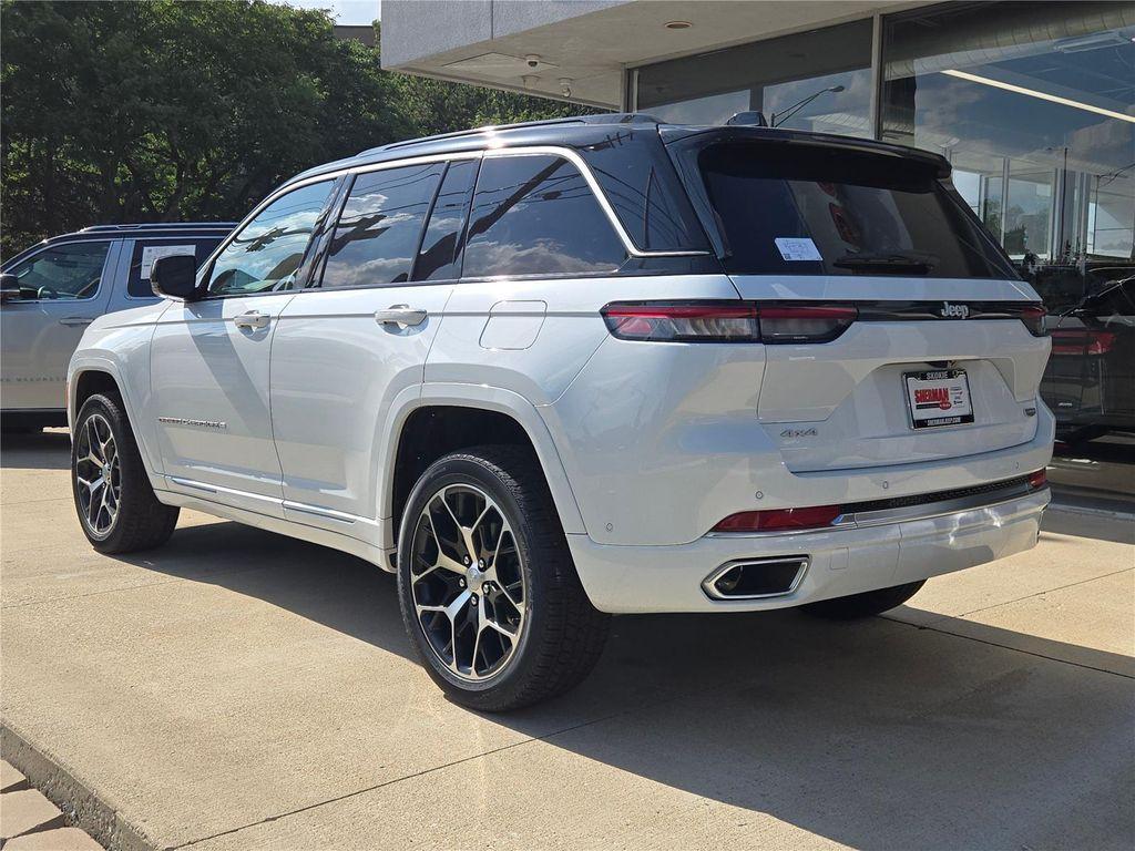 new 2025 Jeep Grand Cherokee car, priced at $54,285