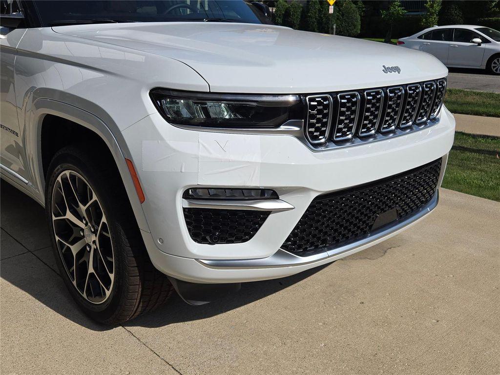 new 2025 Jeep Grand Cherokee car, priced at $54,285