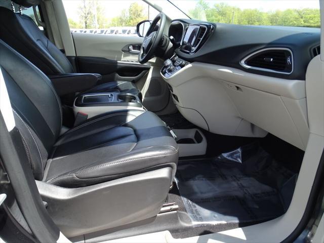 used 2022 Chrysler Pacifica car, priced at $23,000